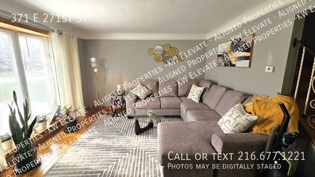 Photo - 371 E 271st St