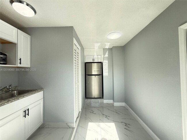 Photo - 5137 NW 28th St Unit 0