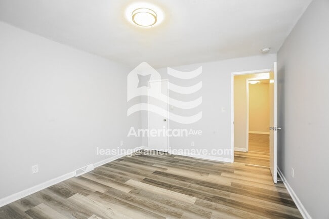 Photo - 3354 N Chester Ave