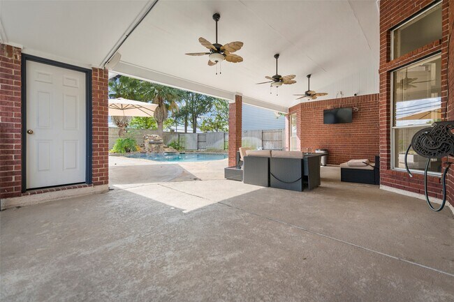 Photo - 14311 Islandwoods Dr
