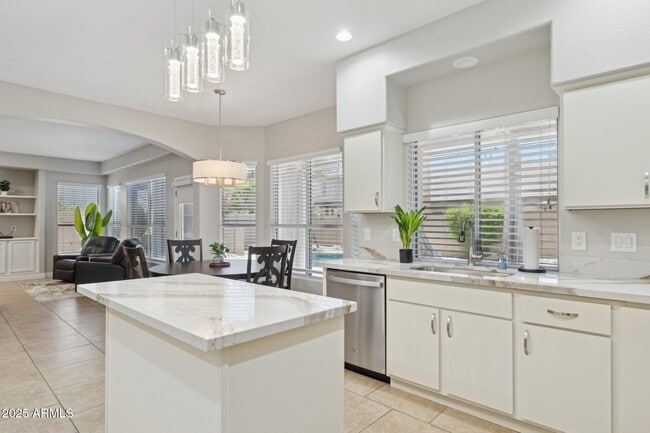 Building Photo - 16630 N 61st Pl Rental