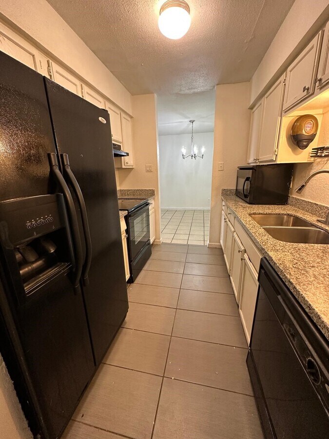 Photo - 9797 Leawood Blvd Unidad 601