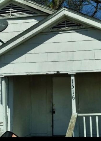 Photo - 1516 Eby St