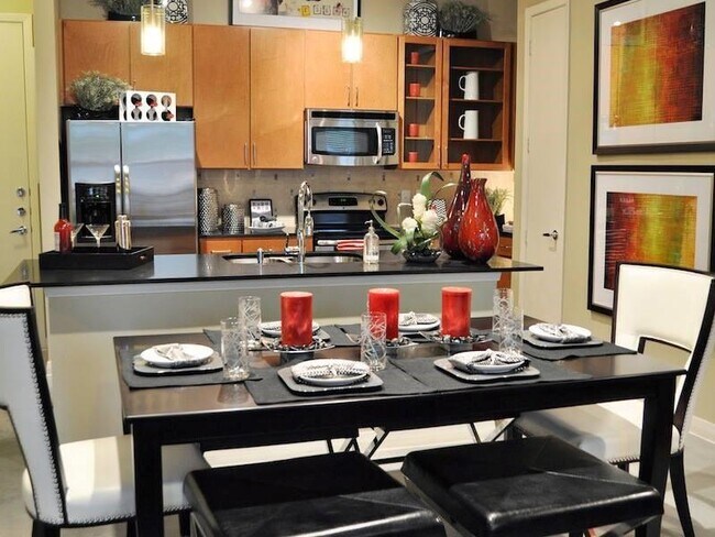 Photo - 5455 Richmond Ave.