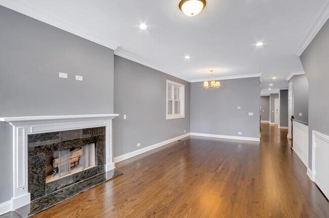 Photo - 2417 W Fillmore St