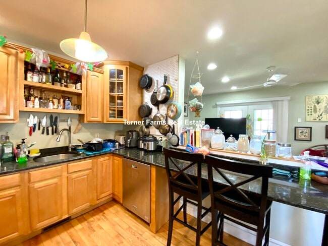 Photo - 21 Dorr St Unit C