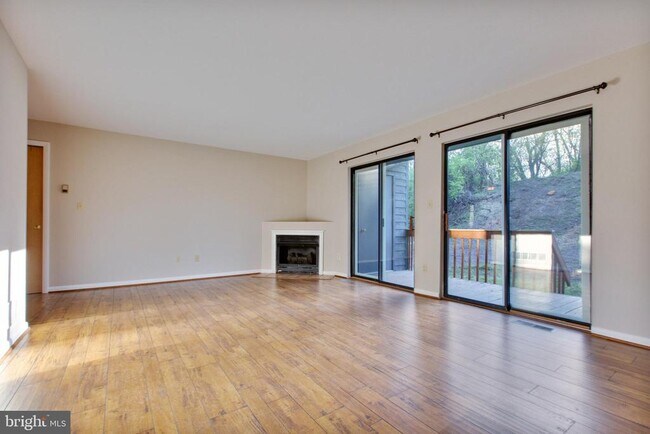 Photo - 109 Foxfire Dr