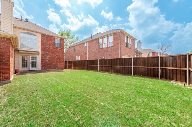 Photo - 2313 Hunters Run Dr