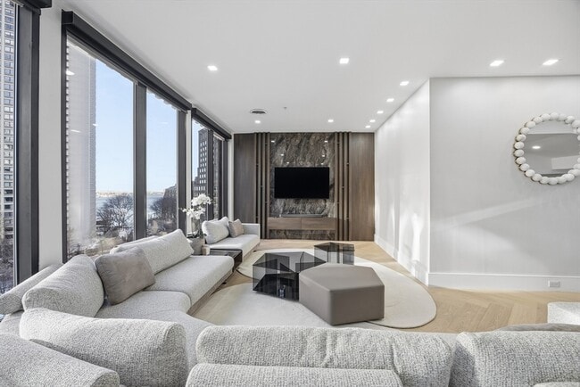 Photo - 125 Broad St Unit PH