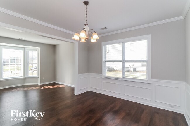 Photo - 97 Oakfield Way