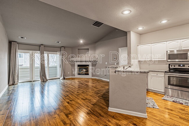 Building Photo - 7388 S Alkire St Unit 306