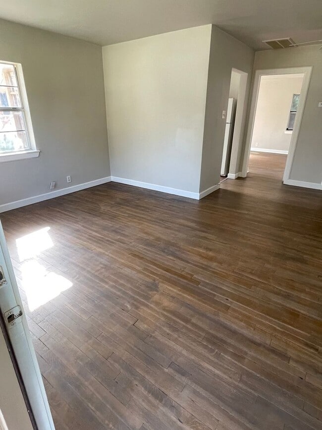 Photo - 1 BEDROOM DUPLEX BY TWU