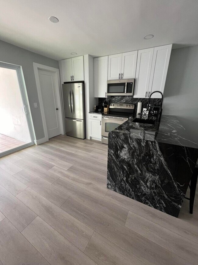 Photo - 40 SW Hideaway Pl