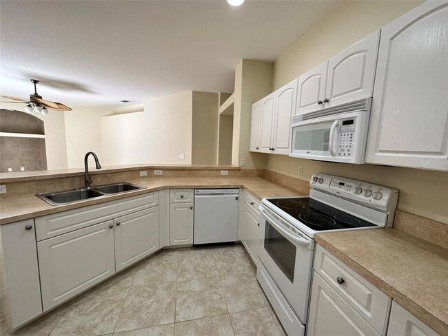 Photo - 3643 Spinner Ave
