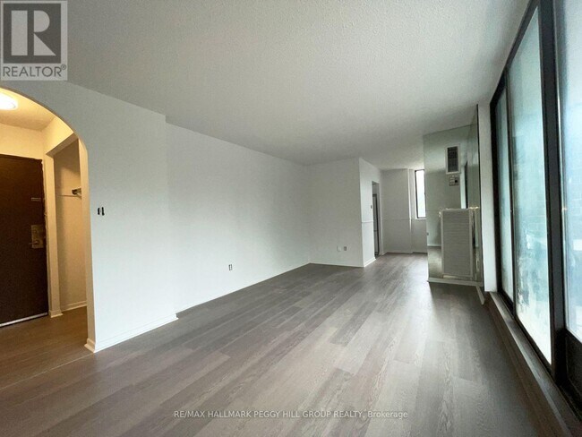 Photo - 1900 Sheppard Ave E Unit 208