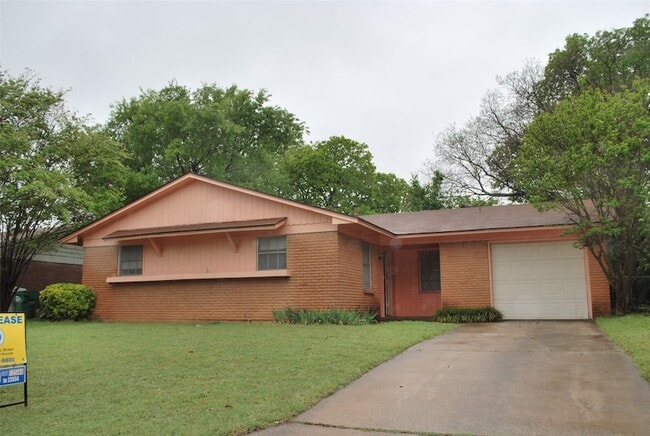 Photo - 3809 Titan Trail House
