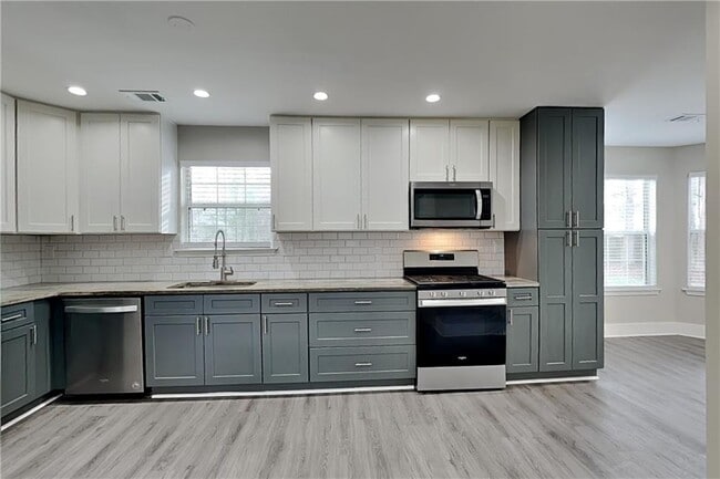 Photo - 104 Silvergrass Dr