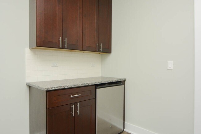 Photo - 725 St Johns Ave Unidad A7