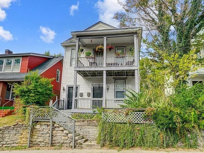 Building Photo - 2705 Hackberry St Unit 1