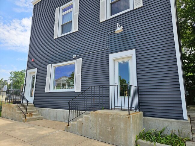 Photo - 4927 Main St Condo Unit 1R