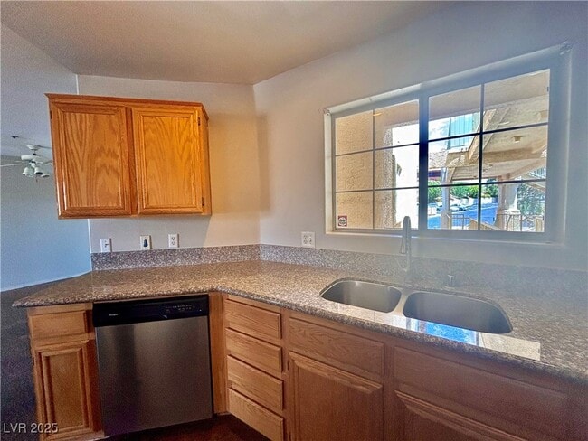 Building Photo - 2011 Cutlass Dr Unit -