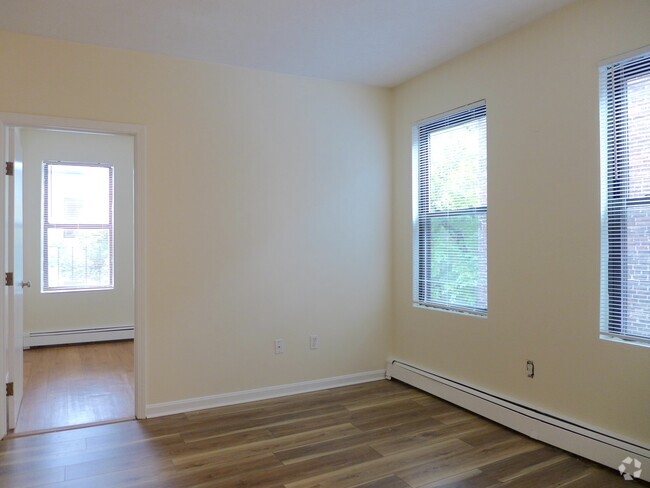 Building Photo - 71 S Huntington Ave Unit 5 Rental