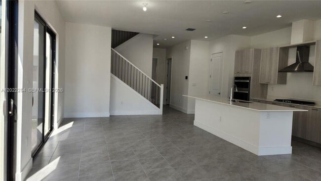 Photo - 8119 NW 42nd St