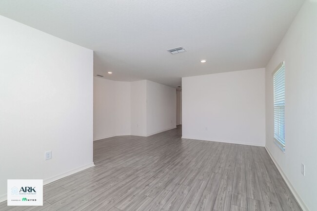 217 Kensington View Blvd