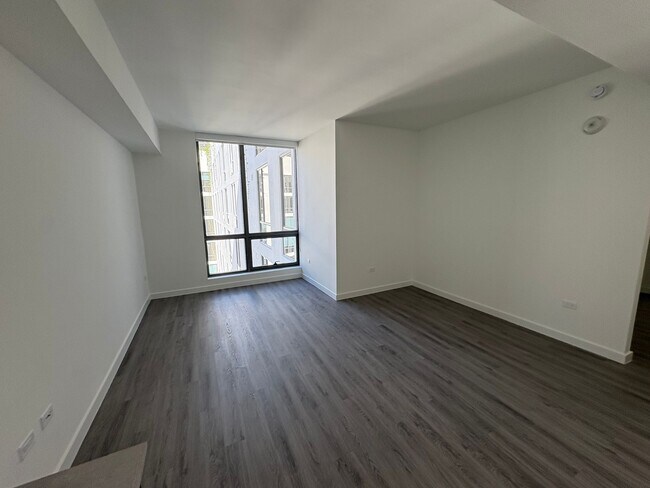 Photo - 91 NW 26th St Unidad S4