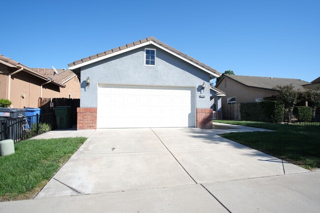 Photo - 3 Bedroom 2 bath!