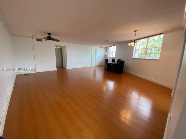 Building Photo - 1800 79th Street Causeway Unit A212