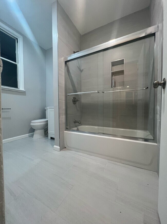 Photo - 133 Anderson Ave Unit 2F