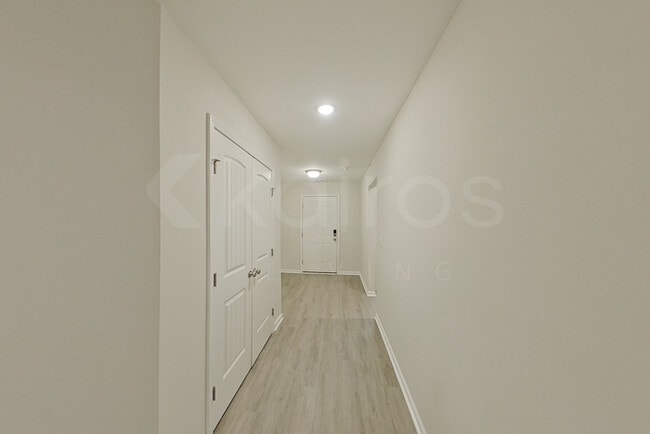 Photo - 19 Carrollton Dr