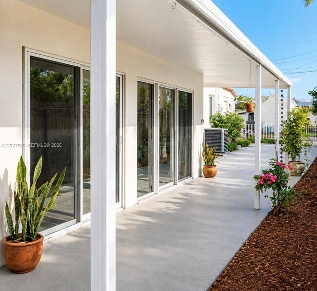 2740 SW 4th St Unit REAR