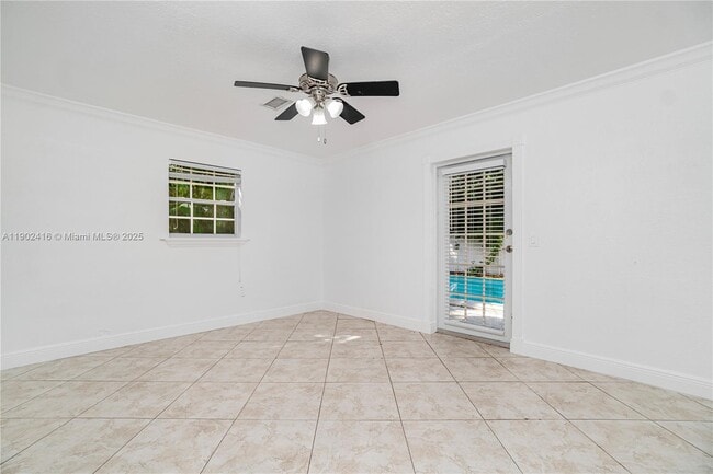 Photo - 1000 SW 73rd Ave