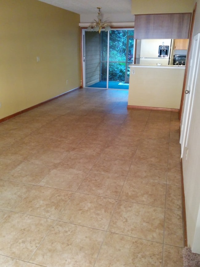 Photo - 608 Lynchburg Dr