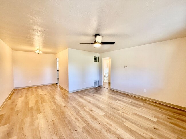Photo - 1304-1308 E Pikes Peak Ave Unit 1308