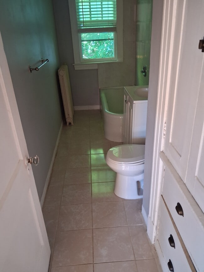 8-14 Concord St
