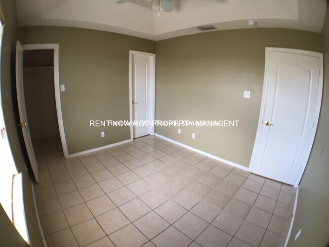 Photo - 1304 W Fig Ave