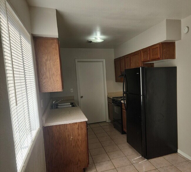 Prime Mesa Location – Comfort, Convenience & Value!