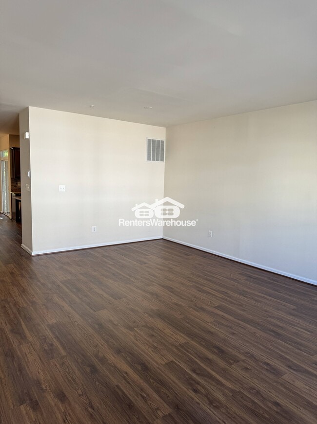 Building Photo - 7524 Stonehouse Run Dr