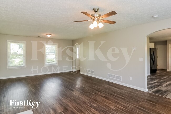Photo - 138 Wards Creek Ln