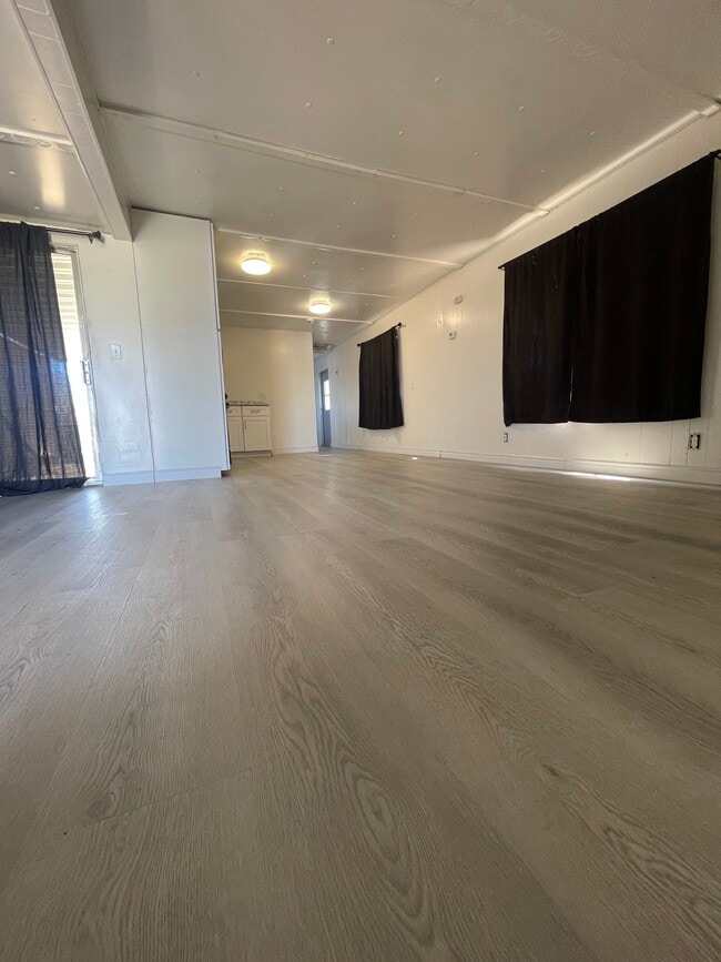 Photo - 1305 W Benson Ave