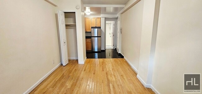 Photo - EAST 84 STREET Unit 1M