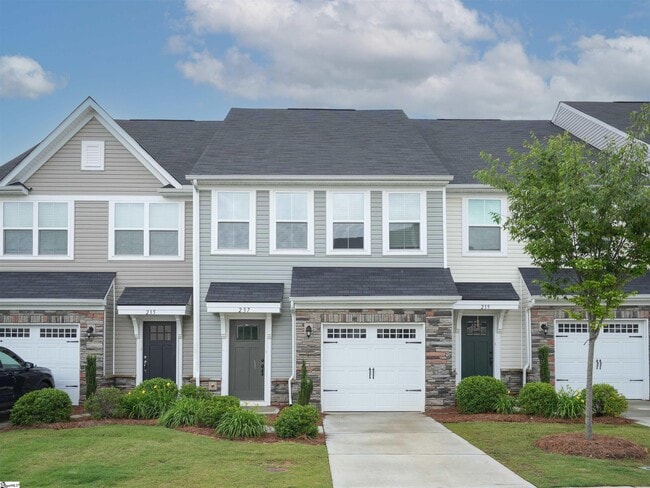 Photo - 237 Roudwood Dr Townhome