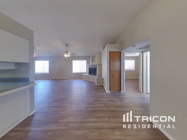 Photo - 6309 E Ivyglen St