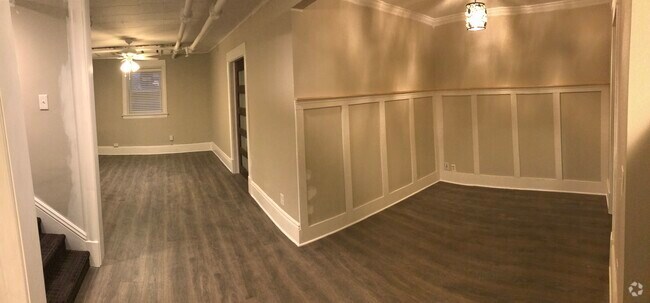 Building Photo - 703 W 24th St Rental