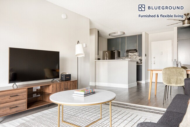 Photo - 3333 W 2nd St Unidad FL3-ID594