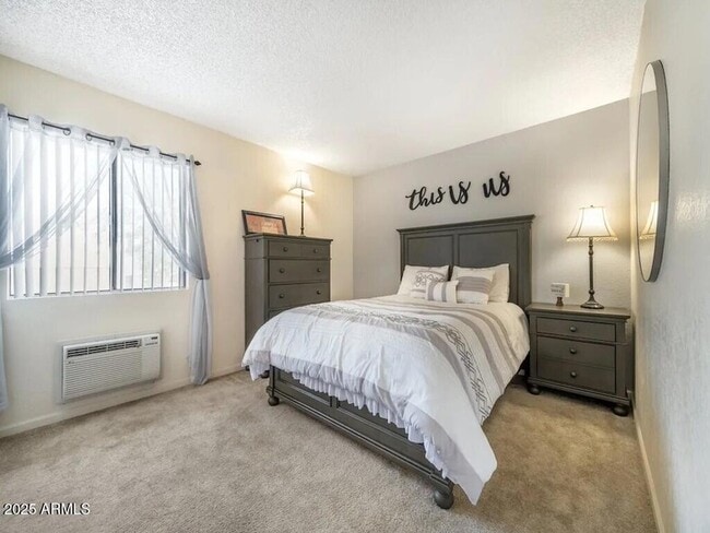 Photo - 2305 E Main St Unit 1