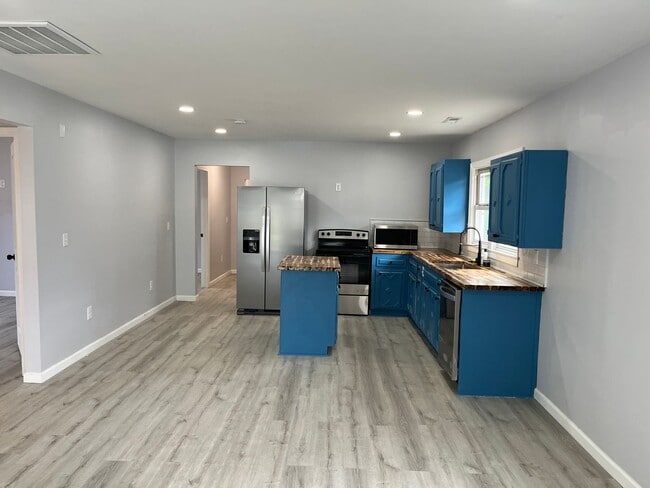 Photo - Greer - 3Bd/2Ba, 1056 SF